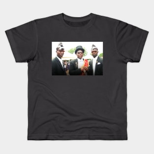 COFFIN DANCING VIRAL TSHIRT Kids T-Shirt